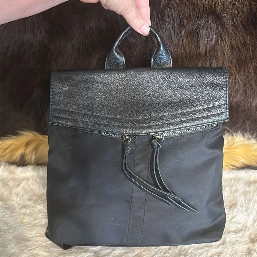 Botkier backpack purse (CCC) - Picture 4 of 5